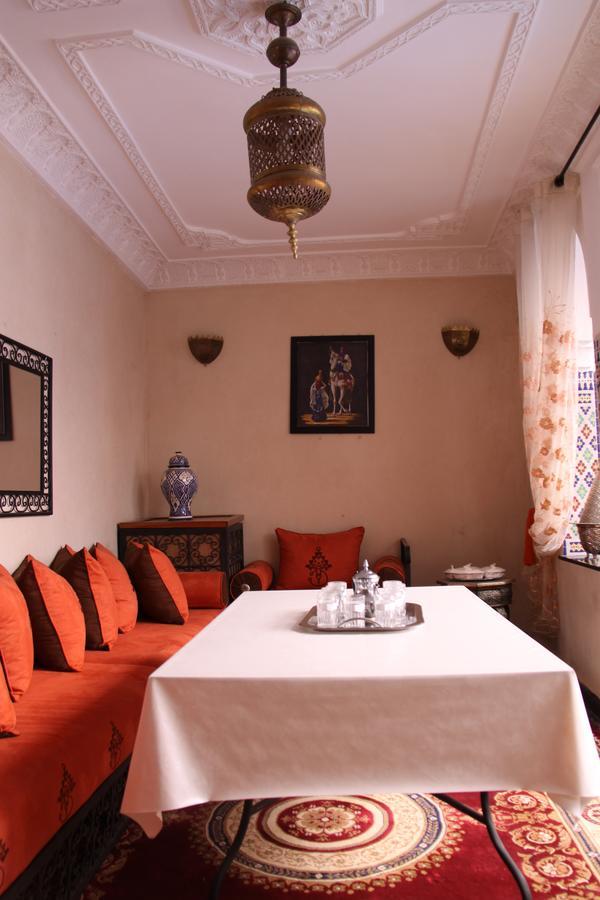 Riad La Porte Des 5 Jardins Marrakesh Ngoại thất bức ảnh